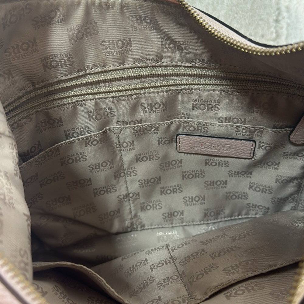 MICHAEL MICHAEL KORS Pebbled Soft Pink Shoulderbag Crossbody-Bag - Picture 8 of 16